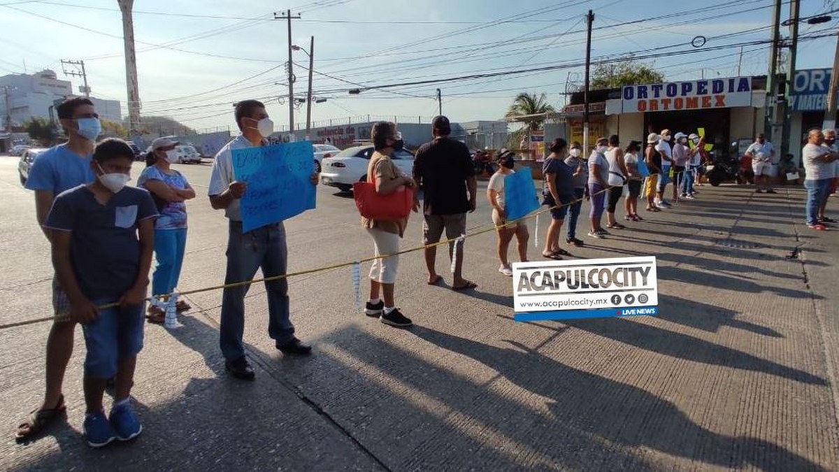 Habitantes de la Alta Progreso protestan y bloquean por la falta de agua potable