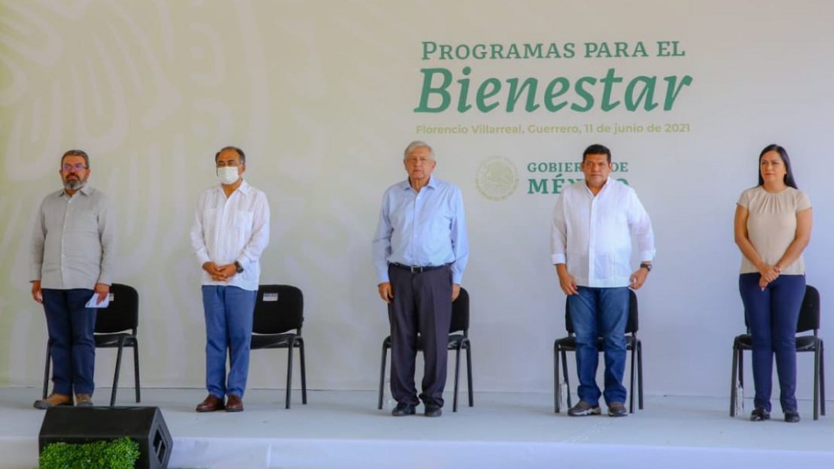 AMLO llama a resolver conflicto electoral en Guerrero por vía legal