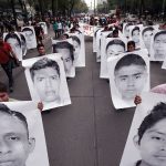 Acusan a Marinos de manipulación en caso Ayotzinapa; padres de los 43 piden que EPN declare