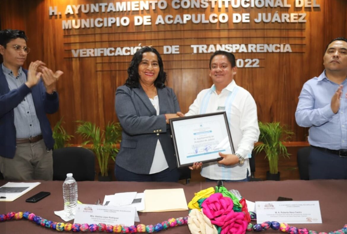 Recibe Gobierno de Abelina López reconocimiento por alto porcentaje en transparencia