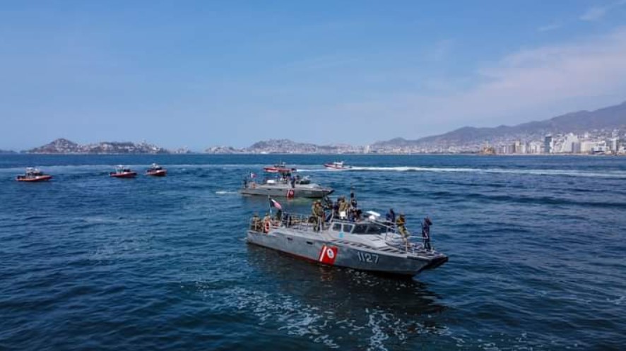 Realizan simulacro de rescate en la mar de la Secretaría de Marina