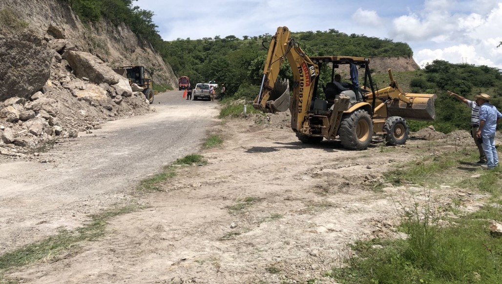 Atiende gobernadora Evelyn Salgado afectaciones por lluvias en Cualác, en la región de la Montaña