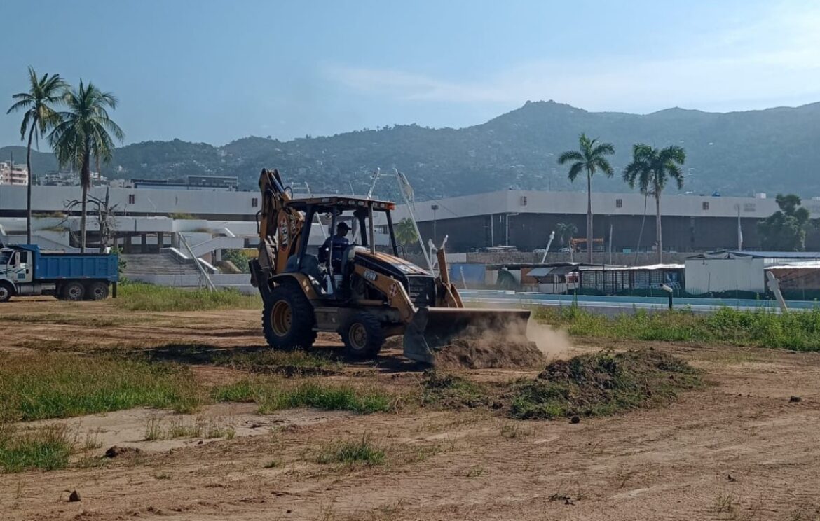 Realizan limpieza integral en Centro Internacional Acapulco