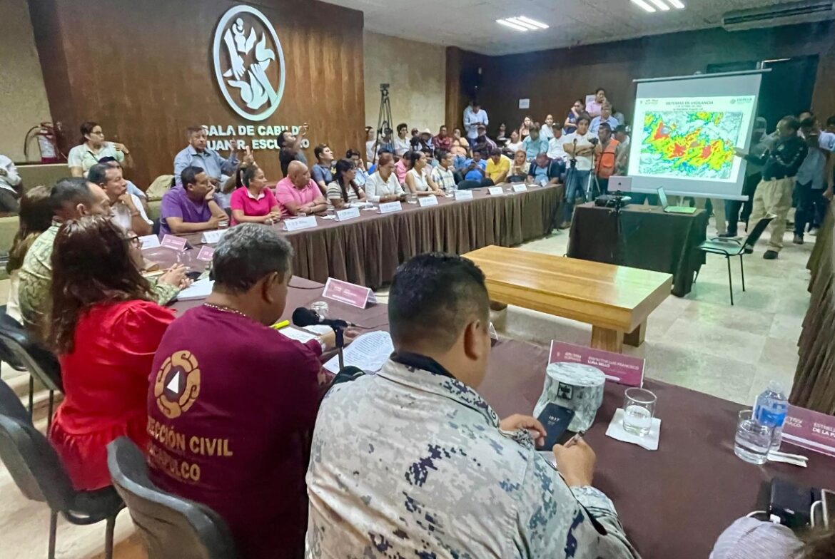 Declaran estado de alerta en Acapulco por depresión tropical