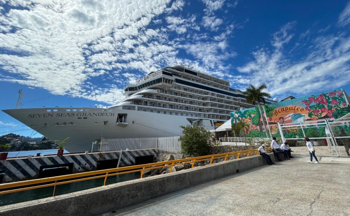 Recibe Acapulco al segundo crucero del año