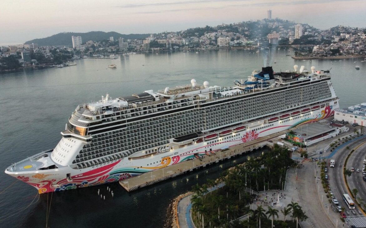 Arriba a Acapulco crucero Norwegian Joy con más de 5 mil personas a bordo