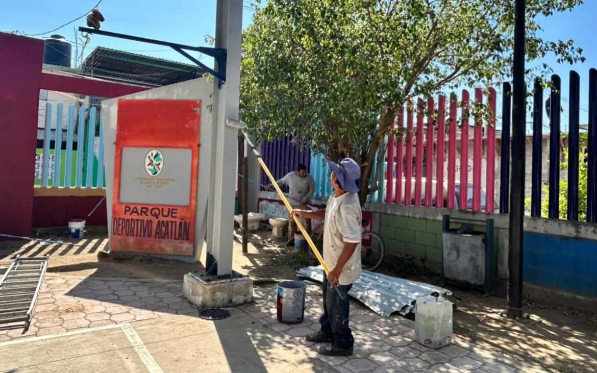 Trabajan en rehabilitación de 20 parques en Ciudad Renacimiento