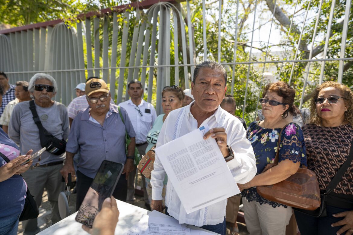 Extrabajadores del Ayuntamiento de Acapulco denuncian desvío de 177 millones de pesos destinados a laudos laborales